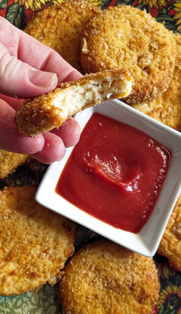 air fryer keto chicken nuggets with dipping sauce