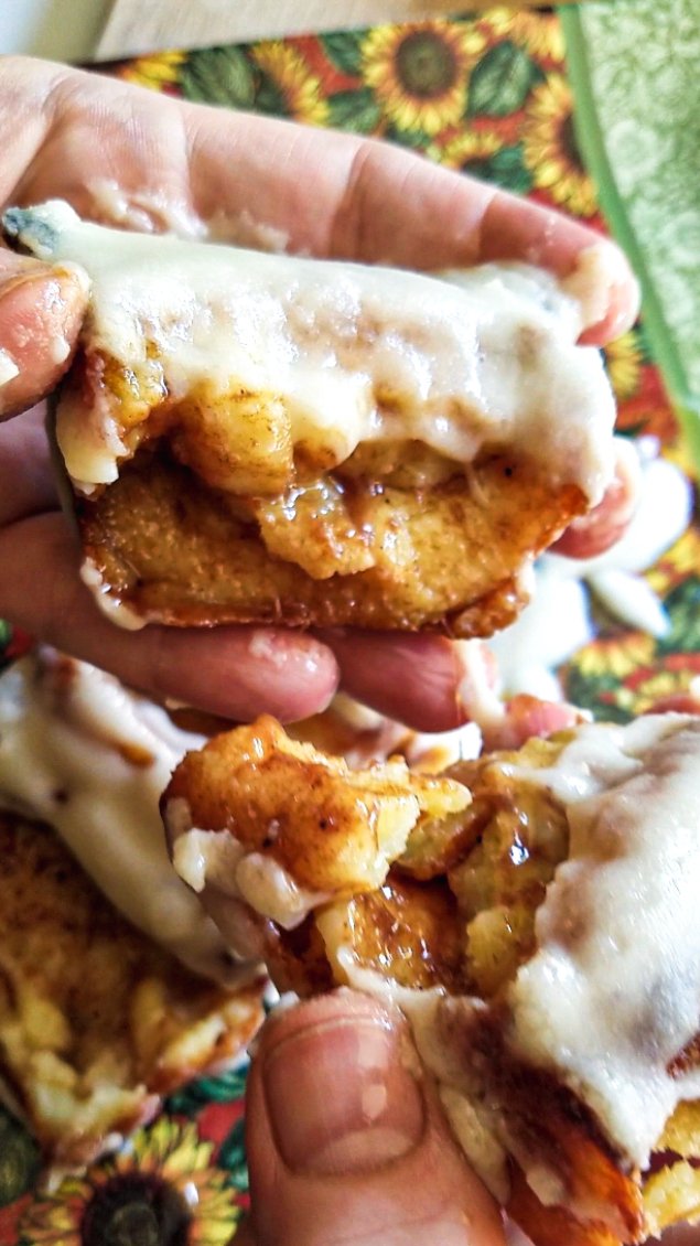 Keto Cinnamon Roll Pull Apart Loaf