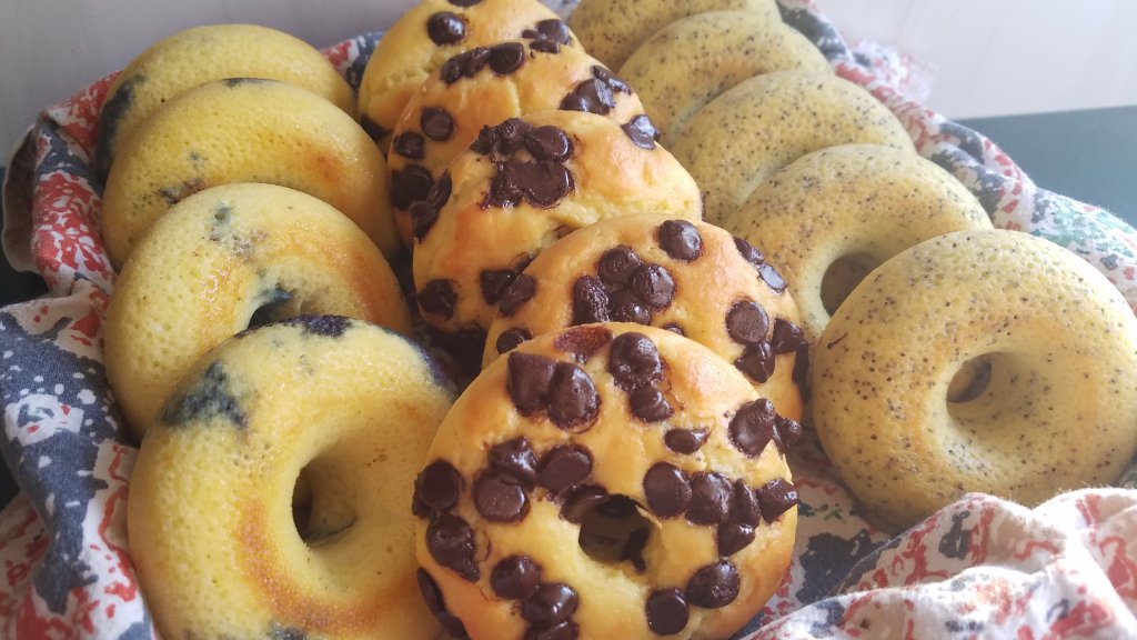 easy keto bagels made with coconut flour