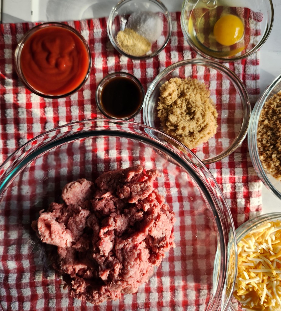 Ingredients needed to make easy keto ground beef instapot meatloaf recipe