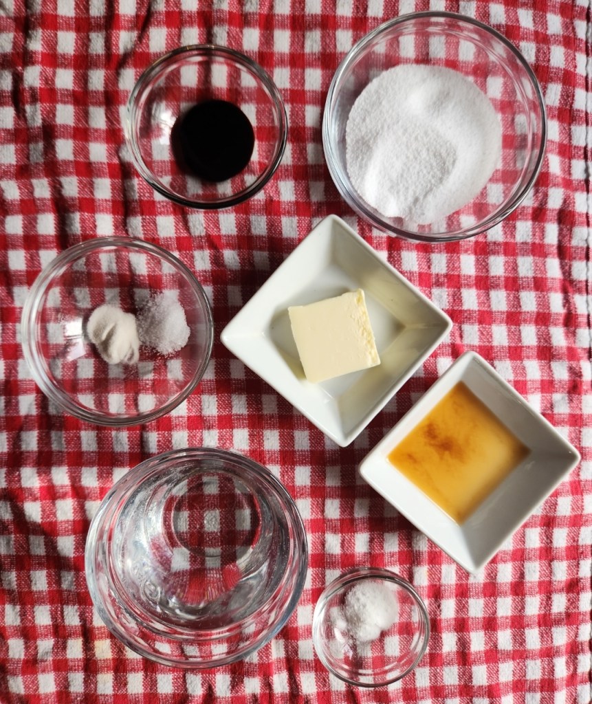 Ingredients needed to make easy keto maple syrup substitute recipe