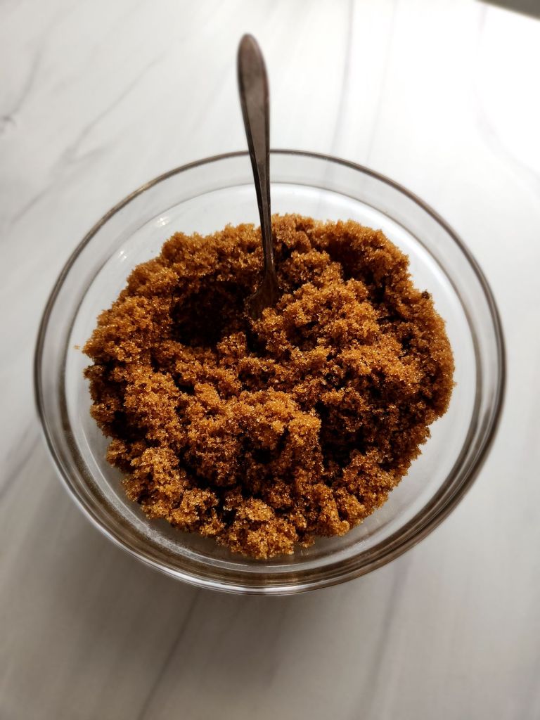 The best sugar-free keto copycat brown sugar in a bowl.