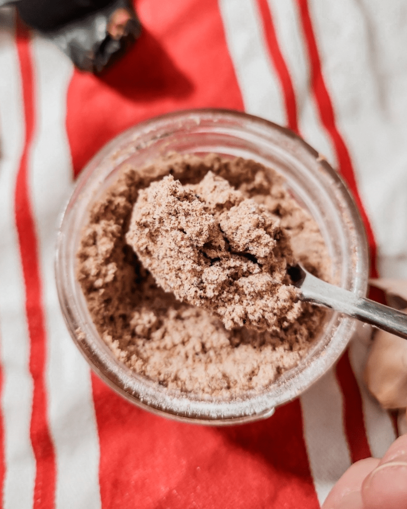 Gluten-free homemade Old El Paso copycat taco seasoning mix it in a jar.