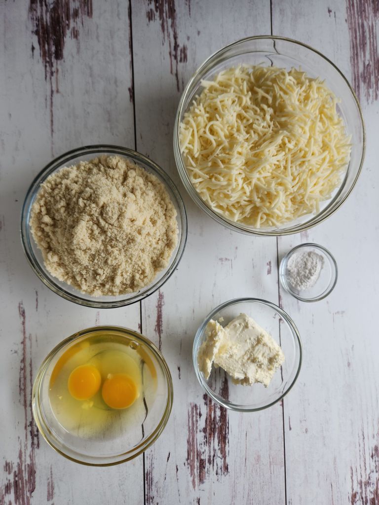 What you'll need to make the best gluten-free keto Pizza recipe.