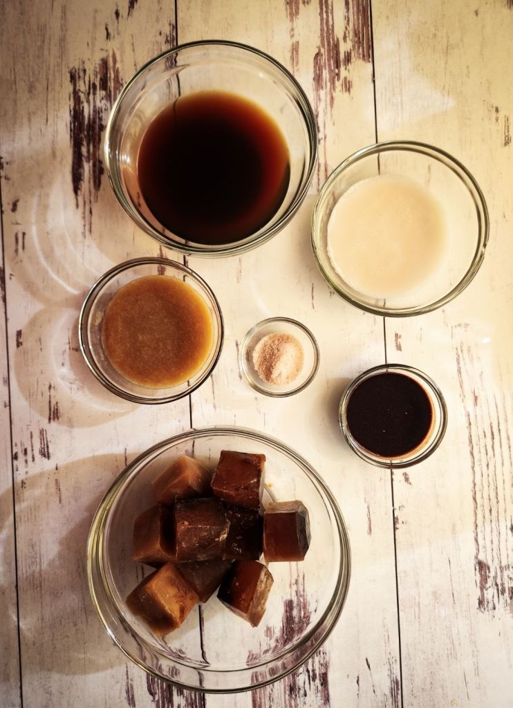 Ingredients needed to make low carb copycat Starbucks caramel mocha frappuccino.