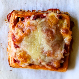 Easy Gluten Free Keto Mini Pizza Chaffles Recipe.