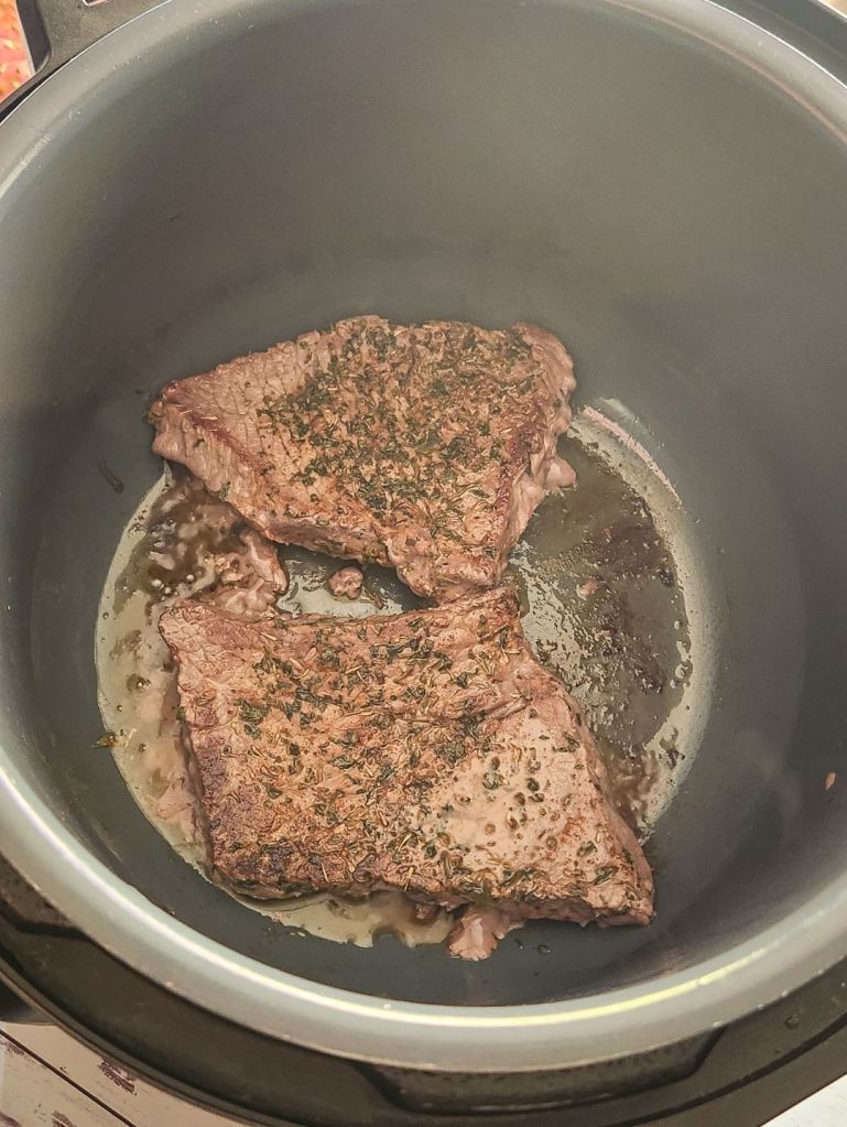 Searing round steak in instant pot on saute mode