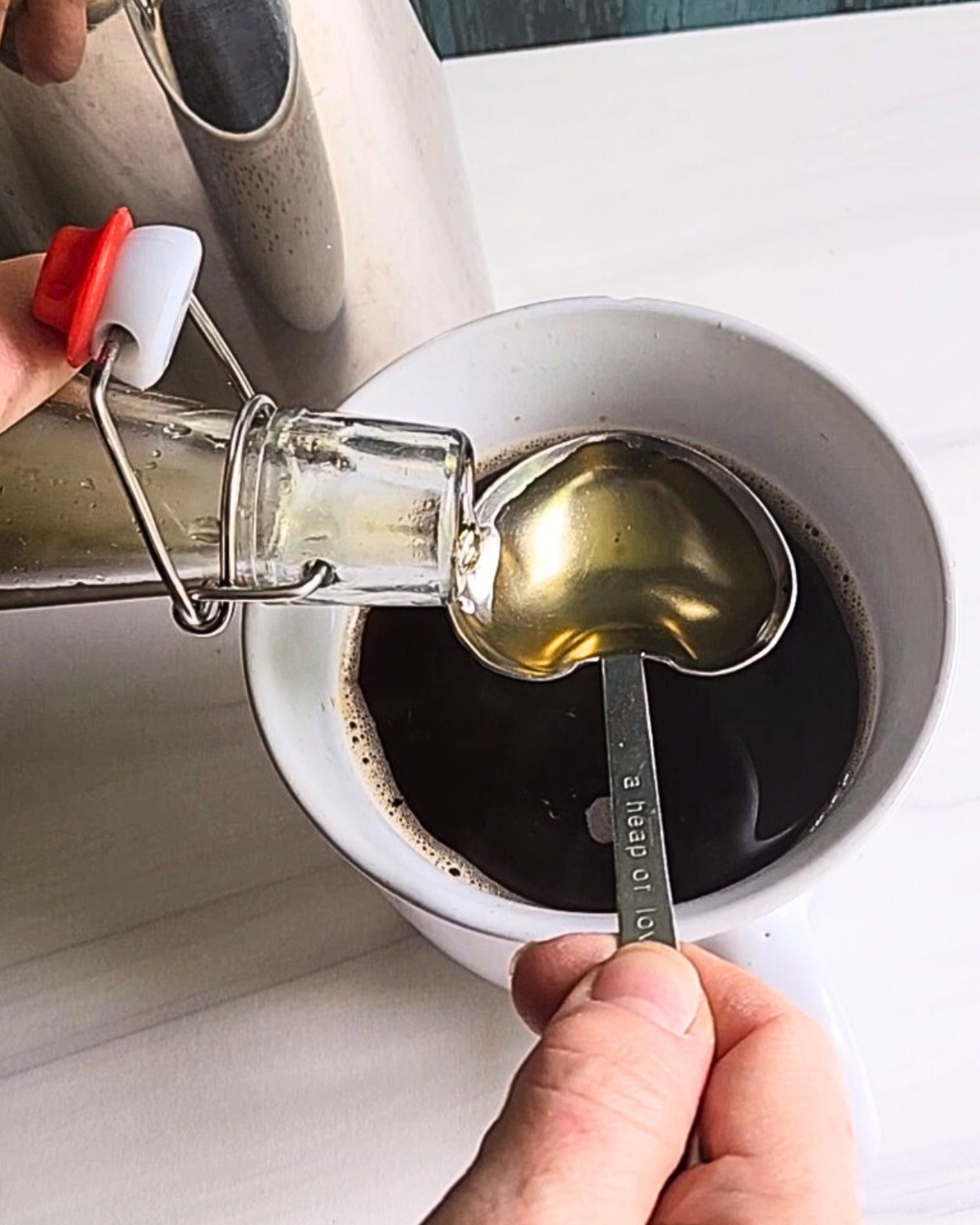 Easy Low Carb Starbucks Copycat Vanilla Syrup Recipe