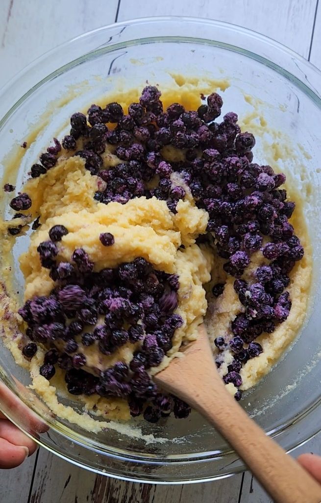 Quick Gluten Free Blueberry Muffins with a Cake Mix.