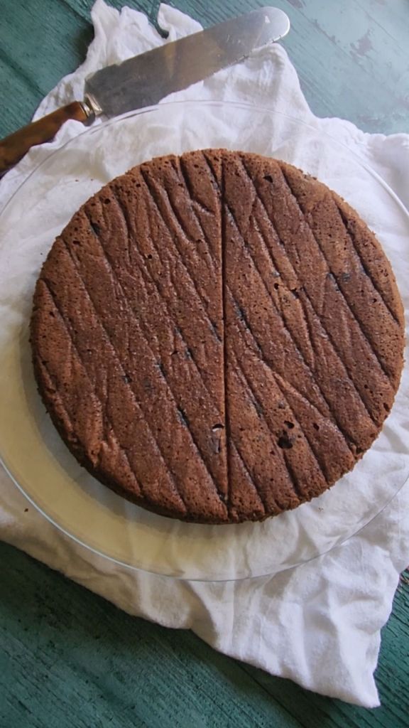 The best dairy free low carb chocolate cake recipe.