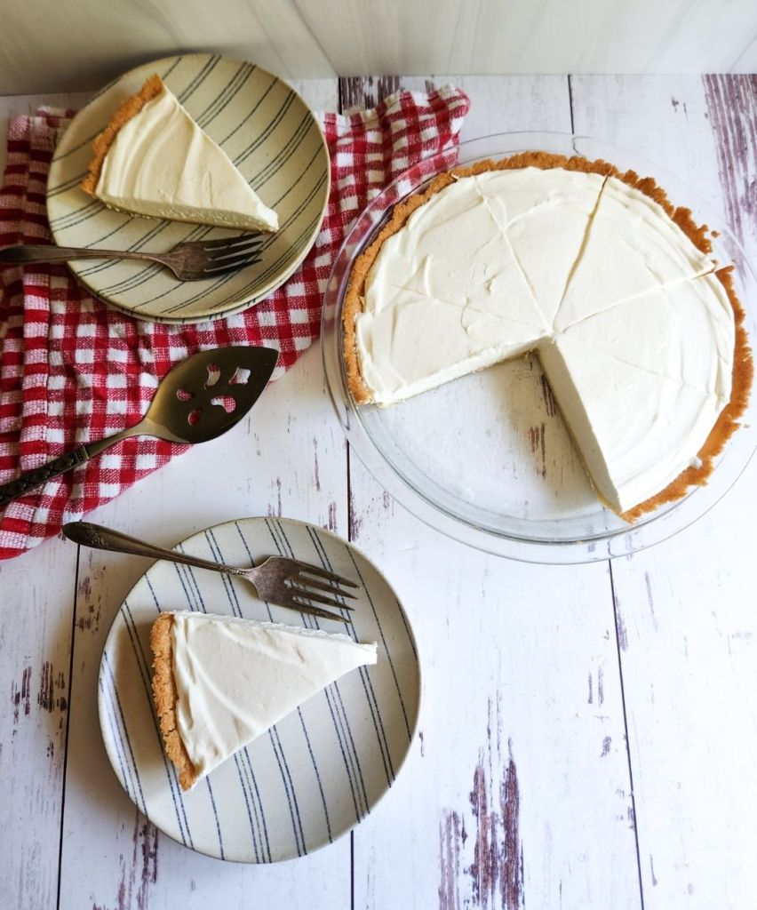 5 ingredient no bake gluten free cheesecake recipe.