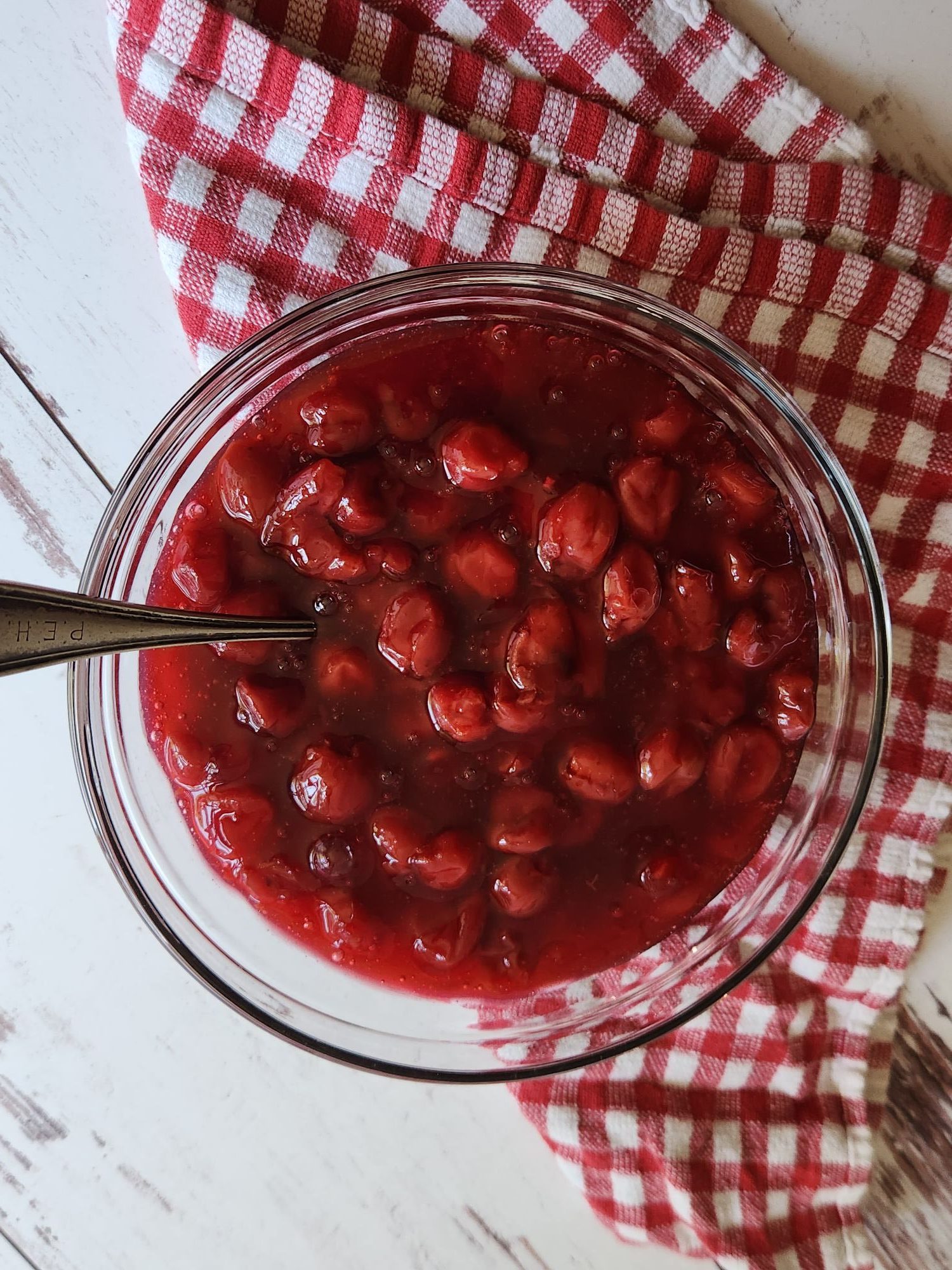 sugar free cherry filling for topping cheesecake.