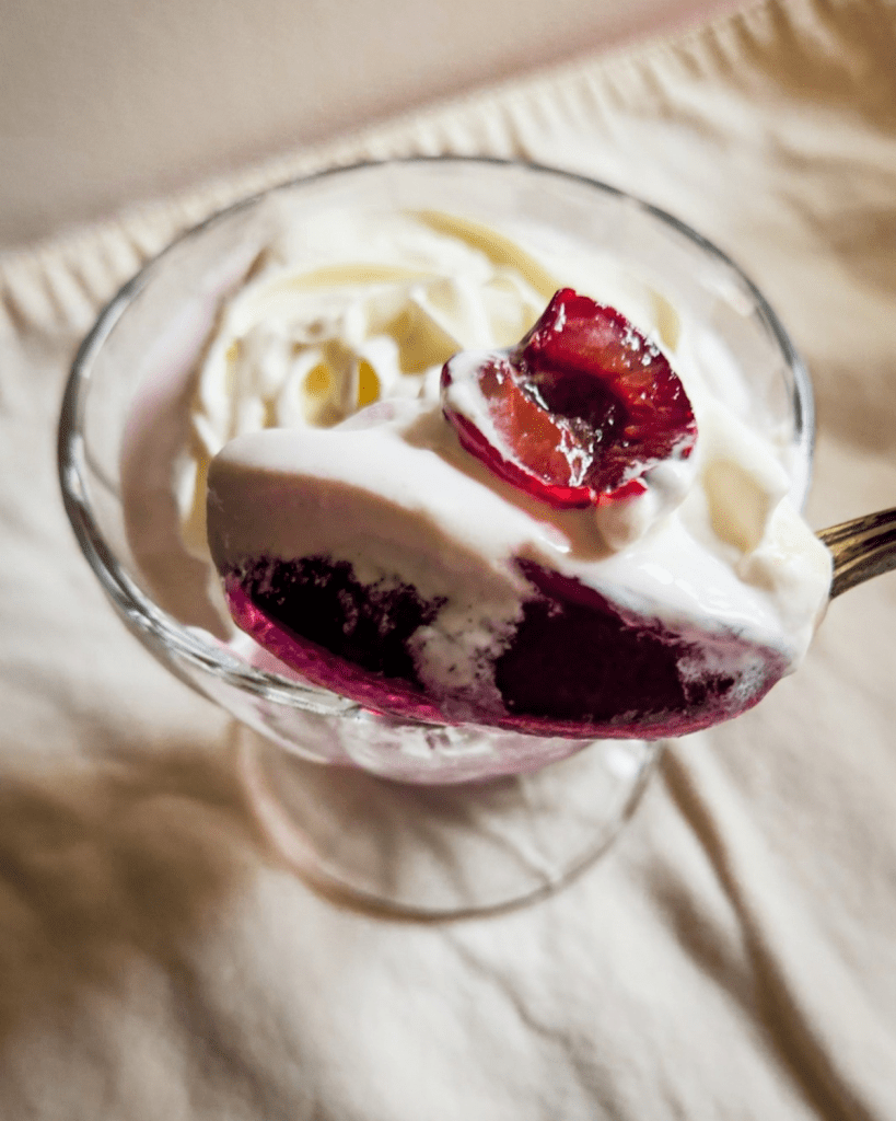 easy keto jello creamsicle parfait dessert recipe.