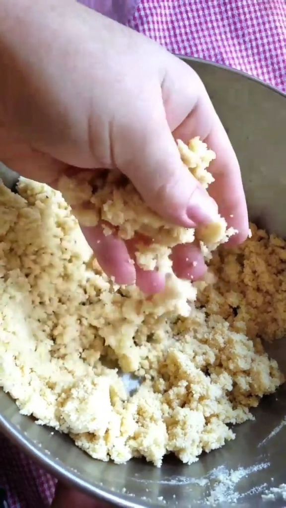 Easy gluten free low carb pumpkin cheesecake bars.