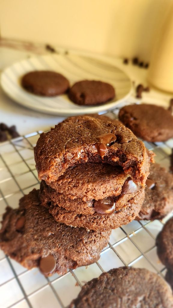 Gluten free keto almond butter protein cookies recipe