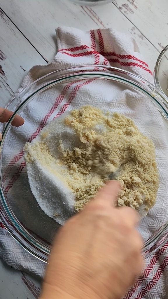 Gluten free low carb copycat graham pie crust recipe