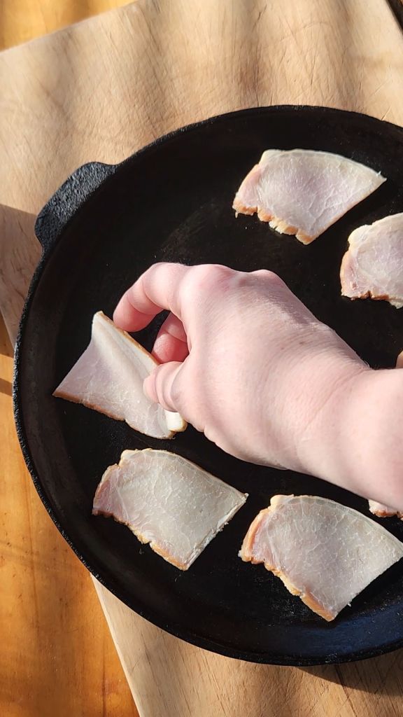 Please think a bacon on skillet for easy cordon bleu sliders