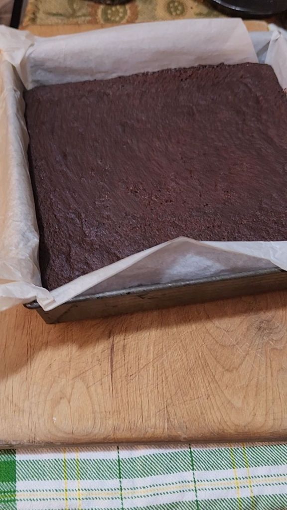 Easy , gluten , free irish spice cake , fresh out of the oven